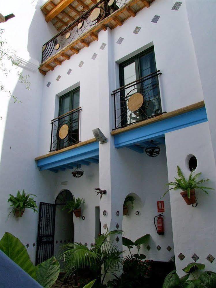 Hostal Casa Alborada Conil De La Frontera Luaran gambar